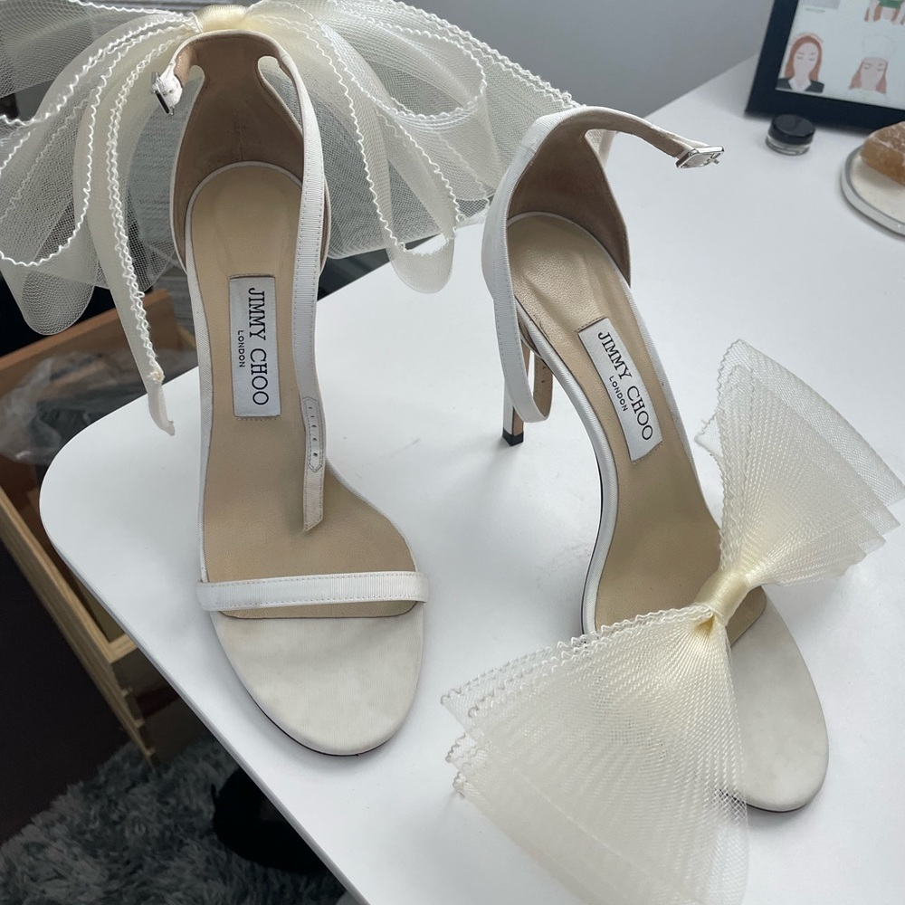 aveline 100 jimmy choo